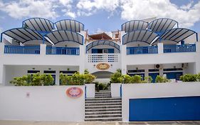 Erato Apartments
